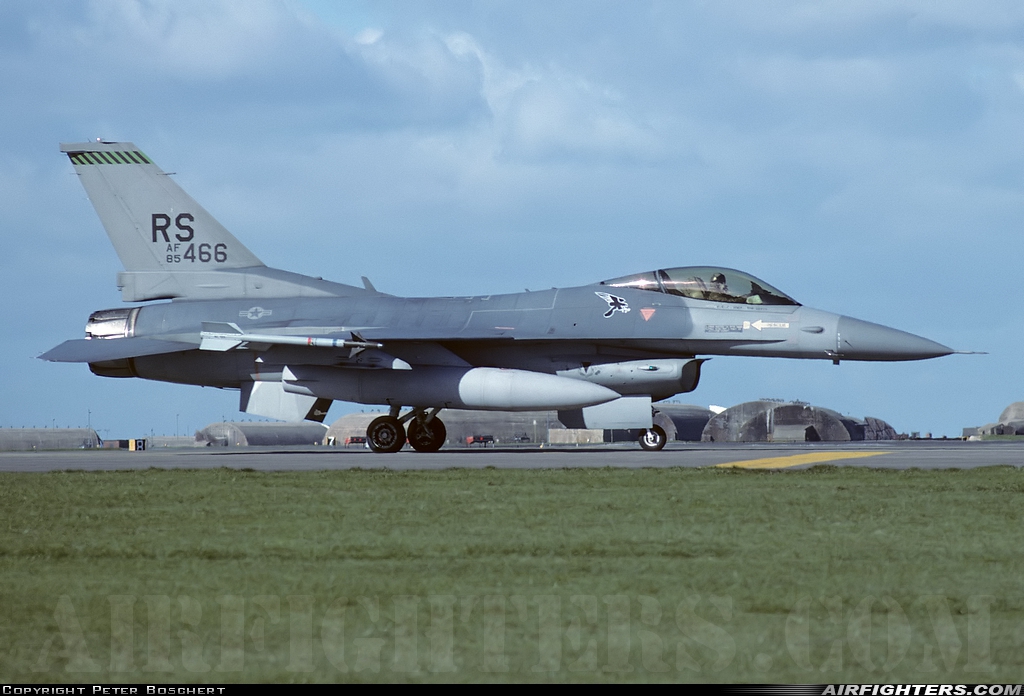 USA - Air Force General Dynamics F-16C Fighting Falcon 85-1466 at Upper Heyford (UHF / EGUA), UK