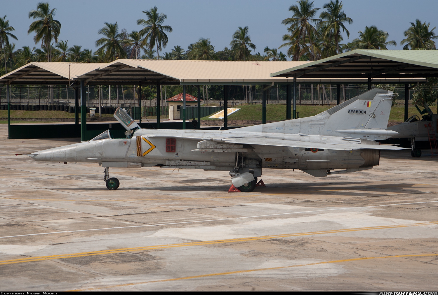 Sri Lanka - Air Force Mikoyan-Gurevich MiG-27M Flogger SFS-5304 at Katunayake AFB, Sri Lanka
