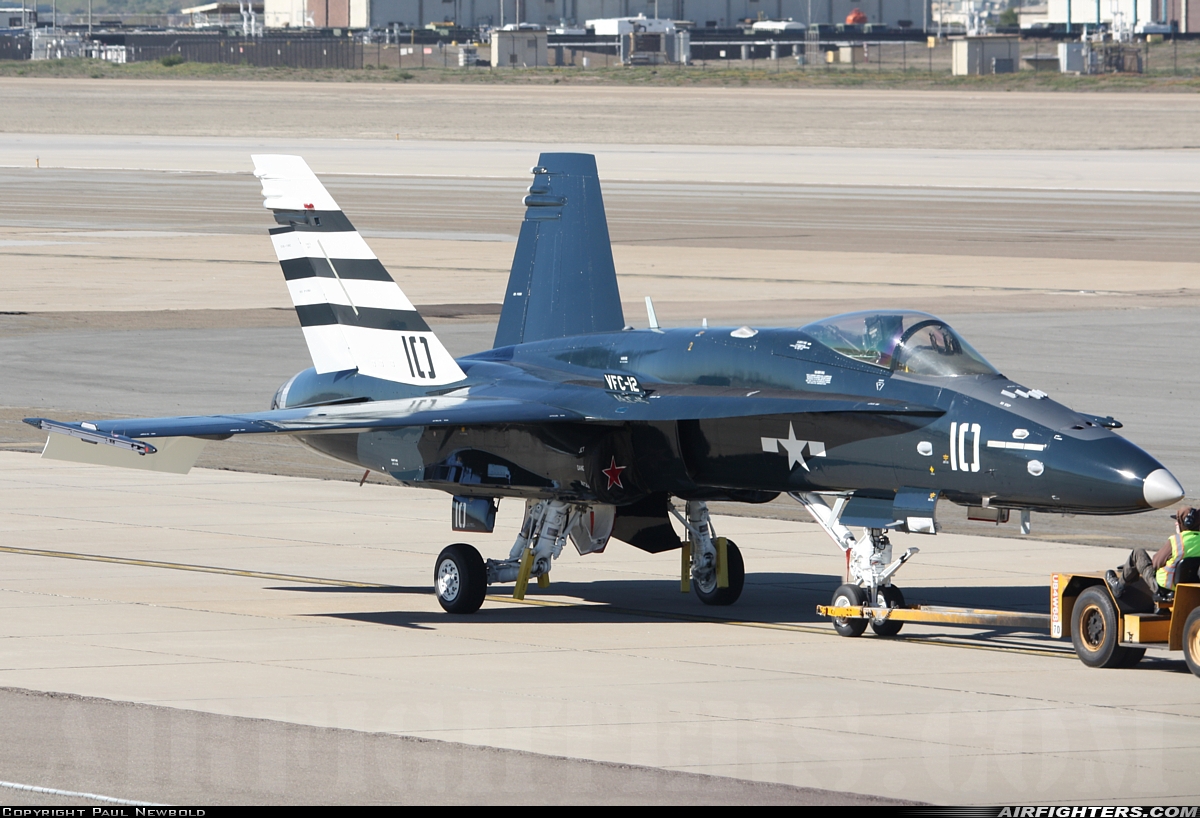 USA - Navy McDonnell Douglas F/A-18C Hornet 164673 at San Diego - North Island NAS / Halsey Field (NZY / KNZY), USA
