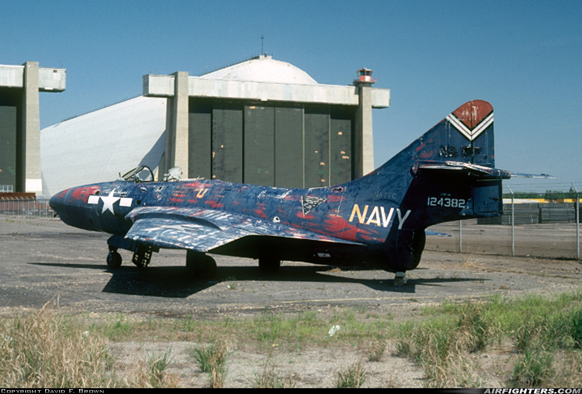 USA - Navy Grumman F9F-8 Cougar 124382 at Lakehurst NAS (NEL / KNEL), USA