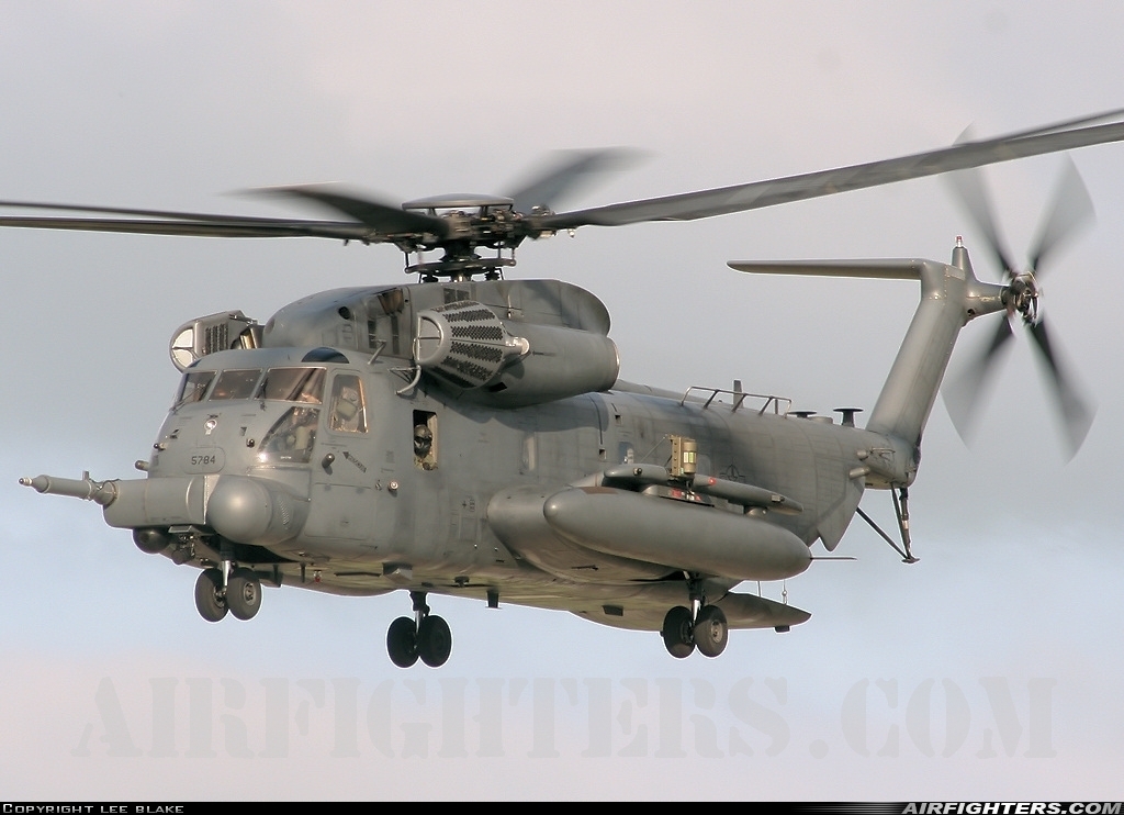 USA - Air Force Sikorsky MH-53M Pave Low IV (S-65) 69-5784 at Mildenhall (MHZ / GXH / EGUN), UK