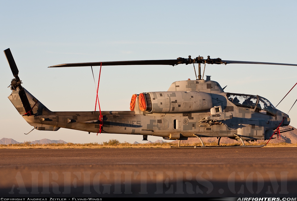 USA - Marines Bell AH-1 Cobra  at Las Cruces - International Airport (LRU / KLRU), USA
