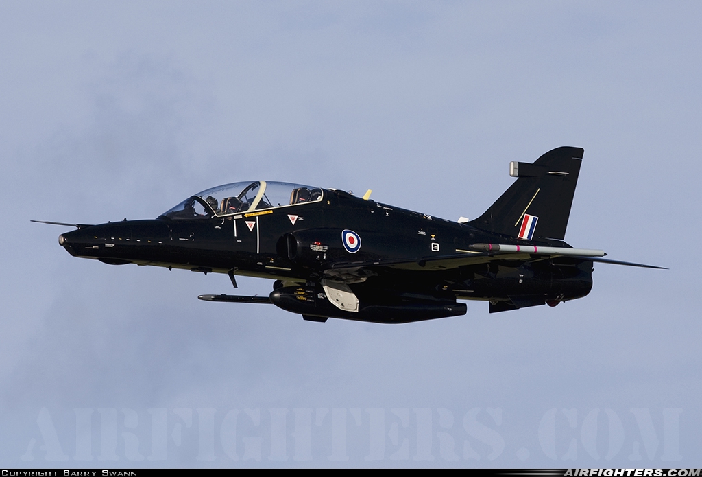 UK - Air Force BAE Systems Hawk T.2 ZK015 at Valley (EGOV), UK