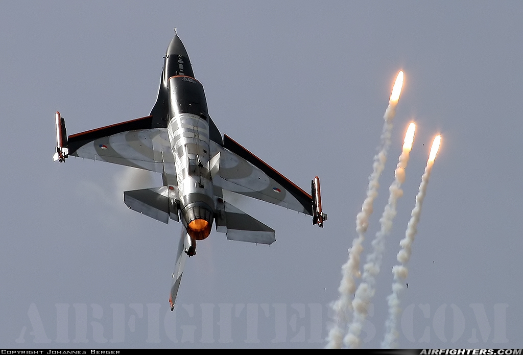 Netherlands - Air Force General Dynamics F-16AM Fighting Falcon J-055 at Leeuwarden (LWR / EHLW), Netherlands