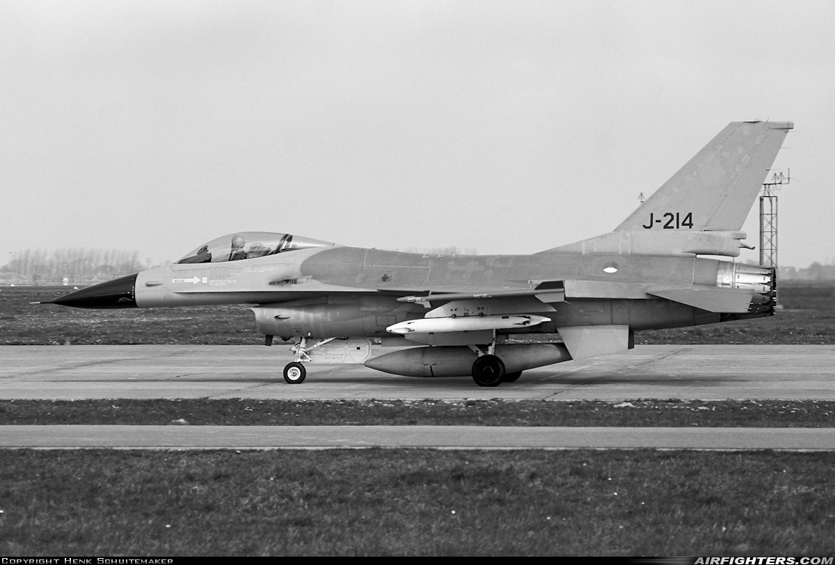 Netherlands - Air Force General Dynamics F-16A Fighting Falcon J-214 at Leeuwarden (LWR / EHLW), Netherlands