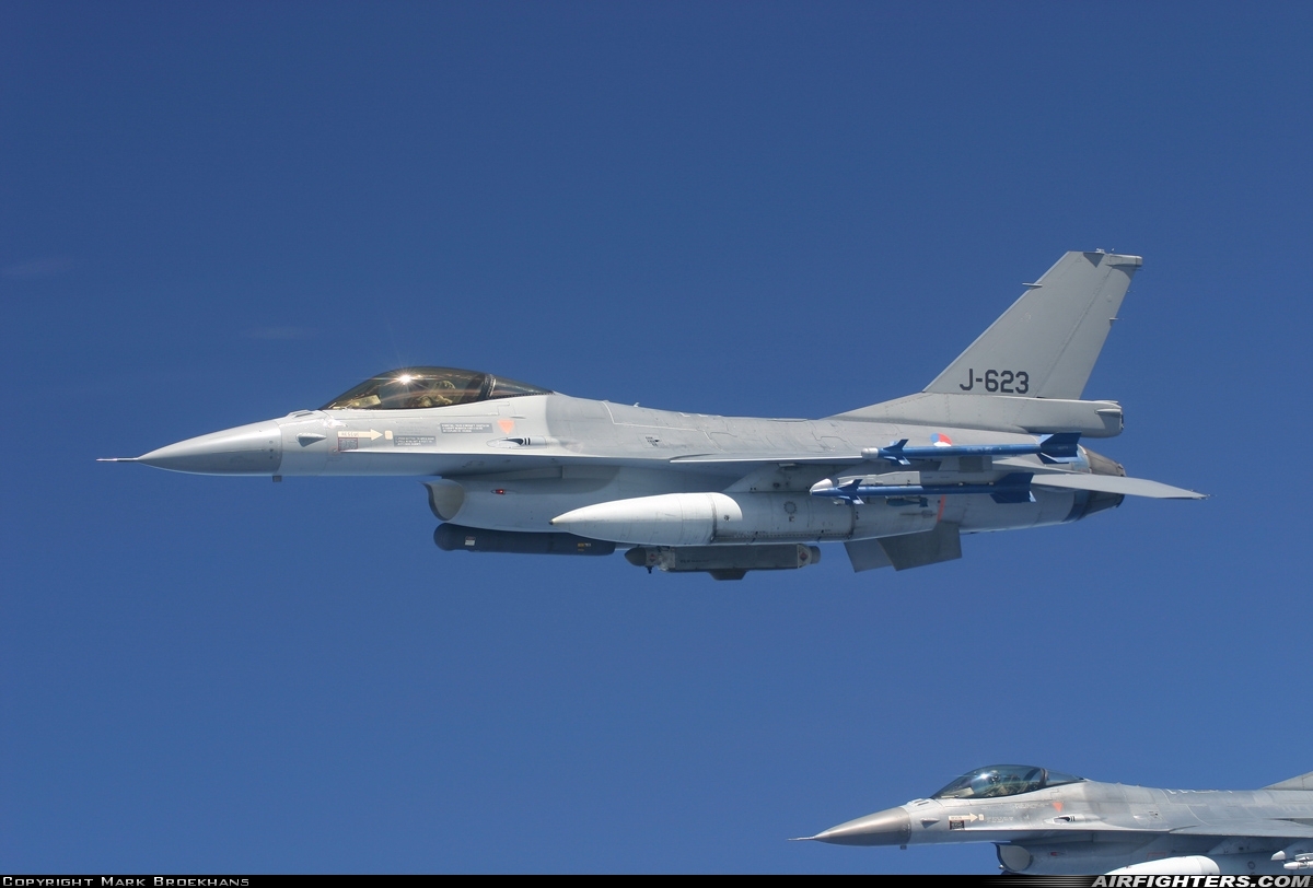 Netherlands - Air Force General Dynamics F-16AM Fighting Falcon J-623 at North Sea, International Airspace