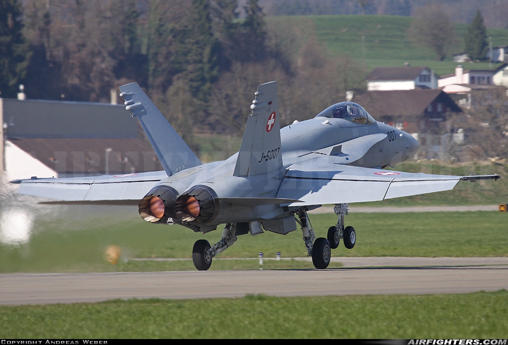 Switzerland - Air Force McDonnell Douglas F/A-18C Hornet J-5007 at Emmen (EML / LSME), Switzerland