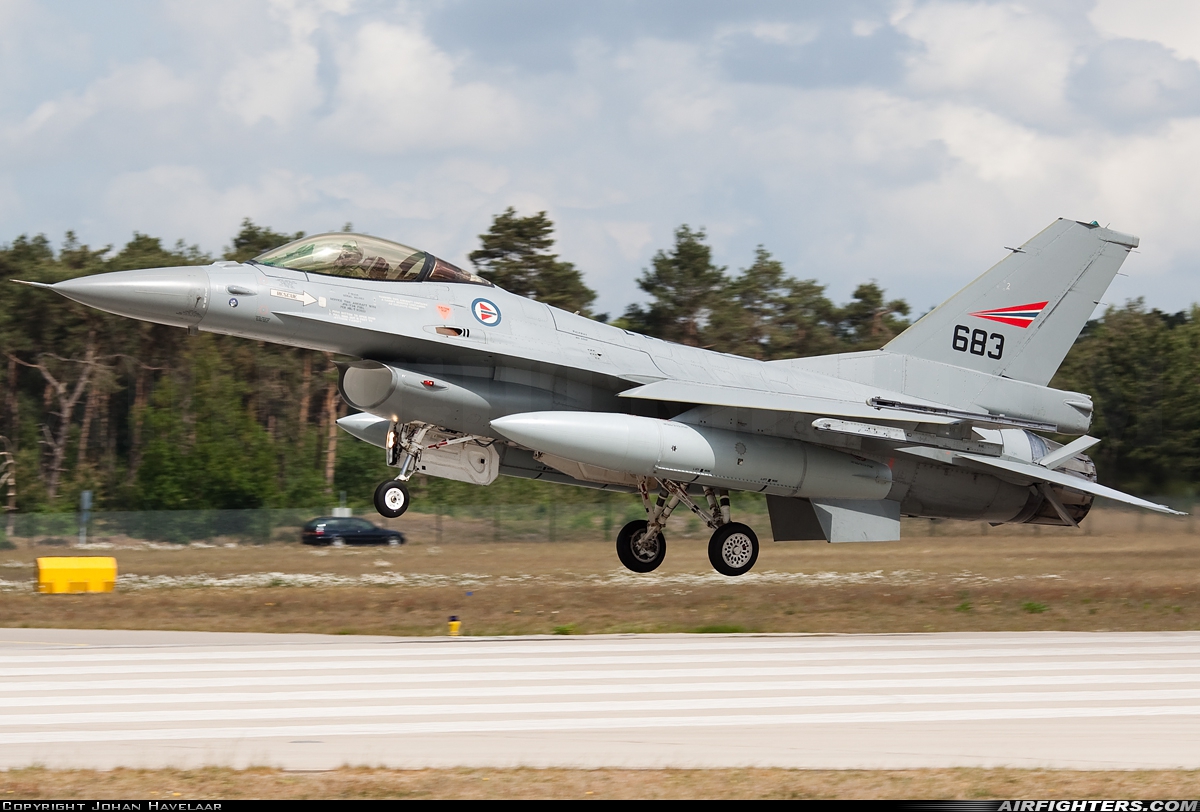 Norway - Air Force General Dynamics F-16AM Fighting Falcon 683 at Bergen op Zoom - Woensdrecht (WOE / BZM / EHWO), Netherlands