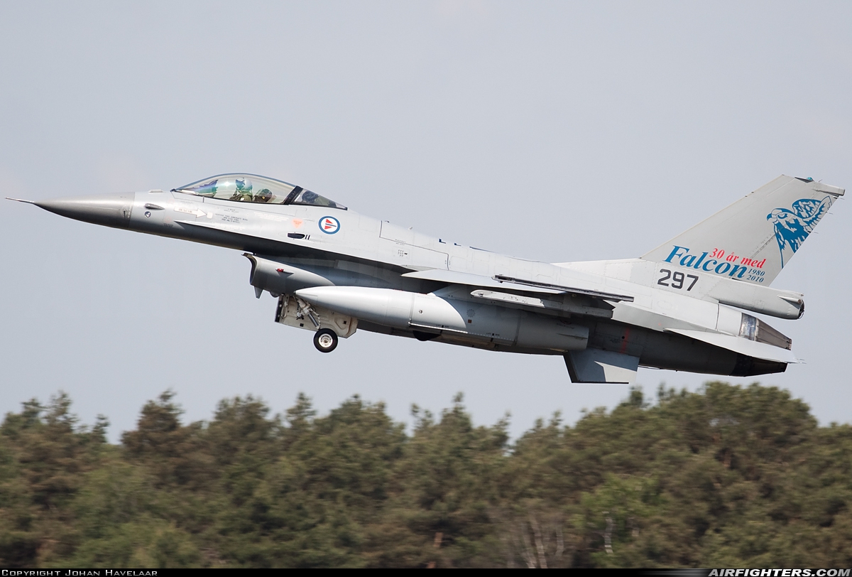 Norway - Air Force General Dynamics F-16AM Fighting Falcon 297 at Bergen op Zoom - Woensdrecht (WOE / BZM / EHWO), Netherlands