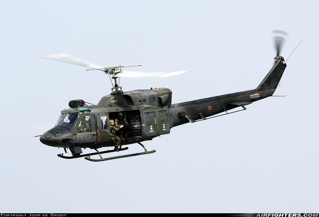 Italy - Air Force Agusta-Bell AB-212AM MM81217 at Cambrai - Epinoy (LFQI), France