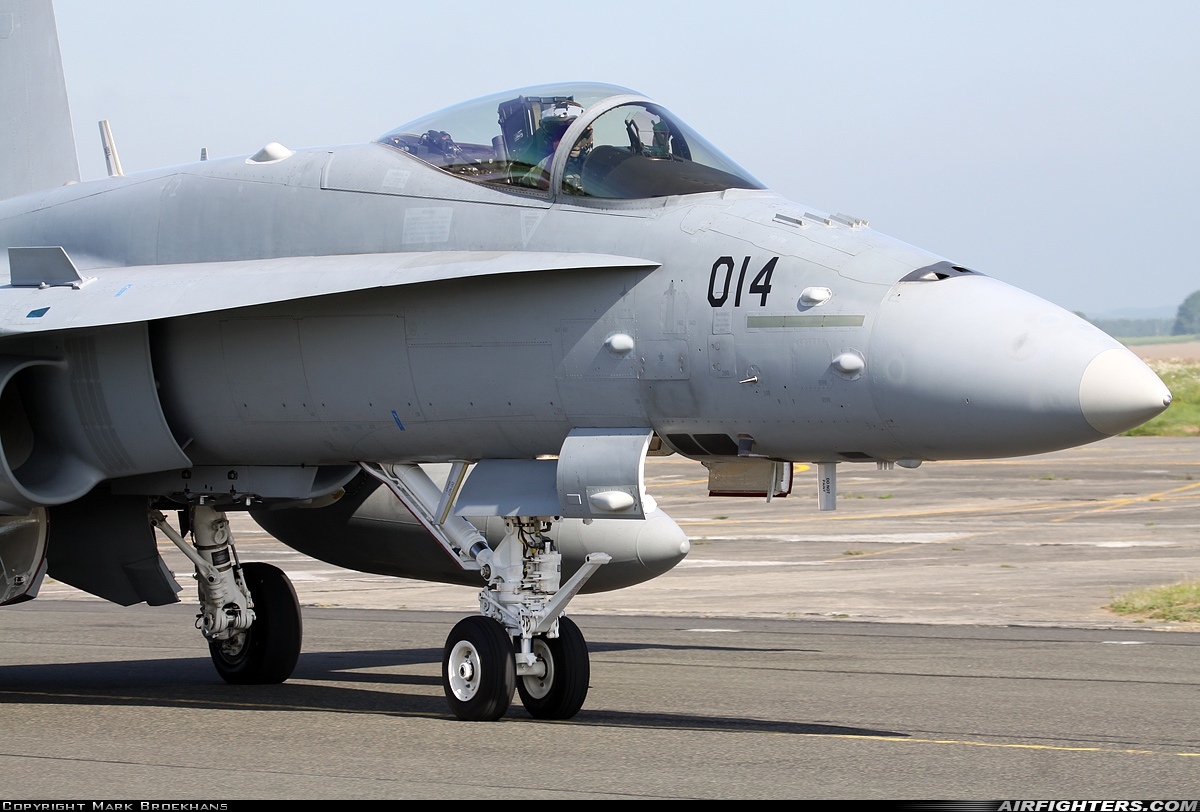 Switzerland - Air Force McDonnell Douglas F/A-18C Hornet J-5014 at Cambrai - Epinoy (LFQI), France