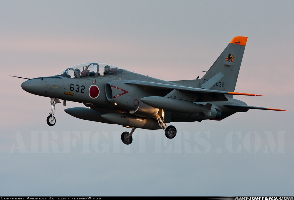 Japan - Air Force Kawasaki T-4 06-5632 at Nyutabaru (RJFN), Japan