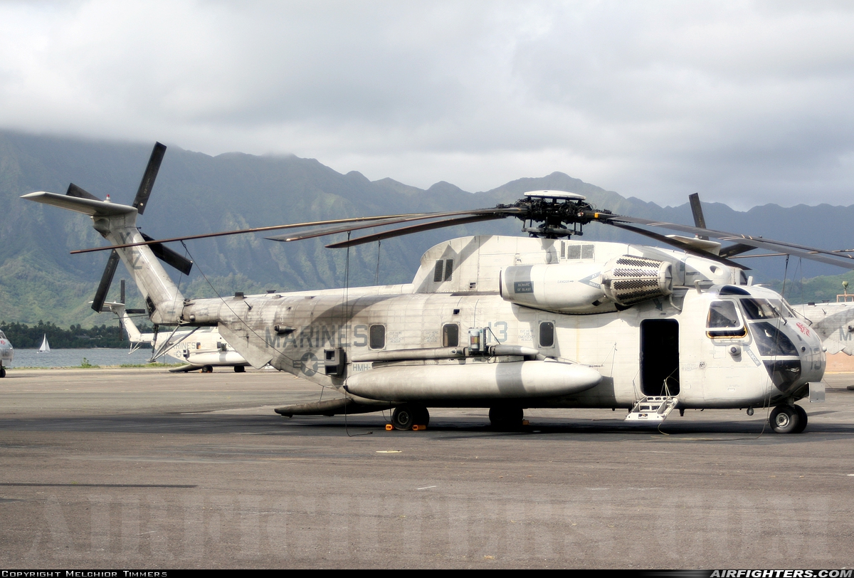 USA - Marines Sikorsky CH-53D Super Stallion 157142 at Kaneohe Bay - Marine Corps Base (NGF / PHNG), USA