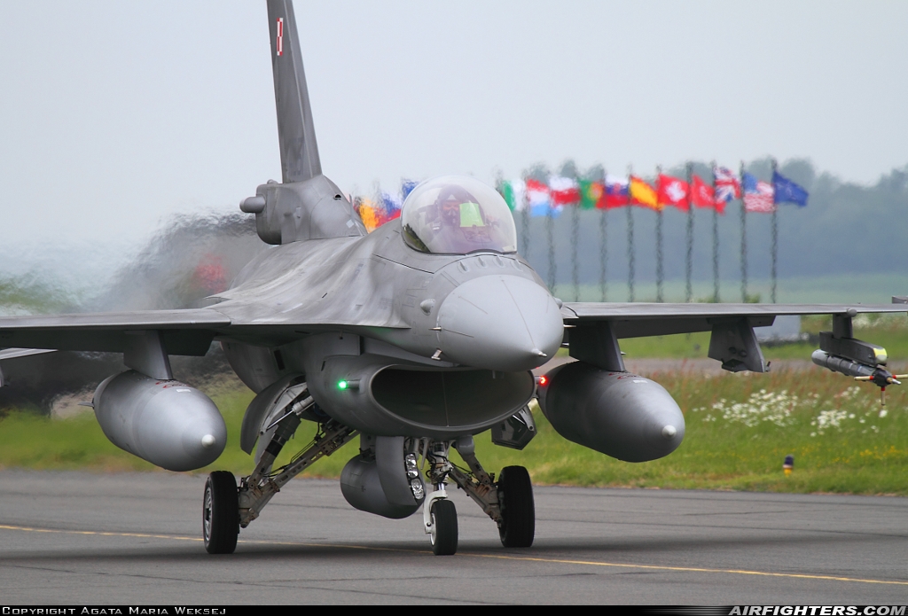 Poland - Air Force General Dynamics F-16C Fighting Falcon 4051 at Cambrai - Epinoy (LFQI), France