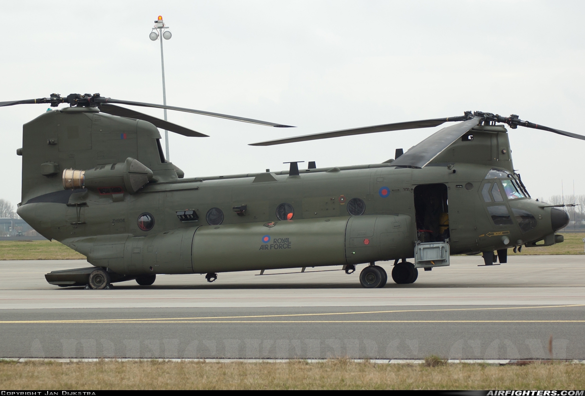 UK - Air Force Boeing Vertol Chinook HC3 (CH-47SD) ZH904 at Leeuwarden (LWR / EHLW), Netherlands