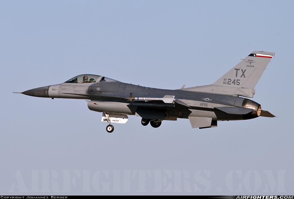 USA - Air Force General Dynamics F-16C Fighting Falcon 86-0245 at Fort Worth - NAS JRB / Carswell Field (AFB) (NFW / KFWH), USA