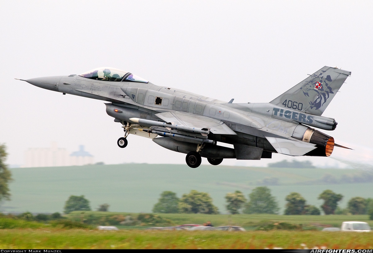 Poland - Air Force General Dynamics F-16C Fighting Falcon 4060 at Cambrai - Epinoy (LFQI), France