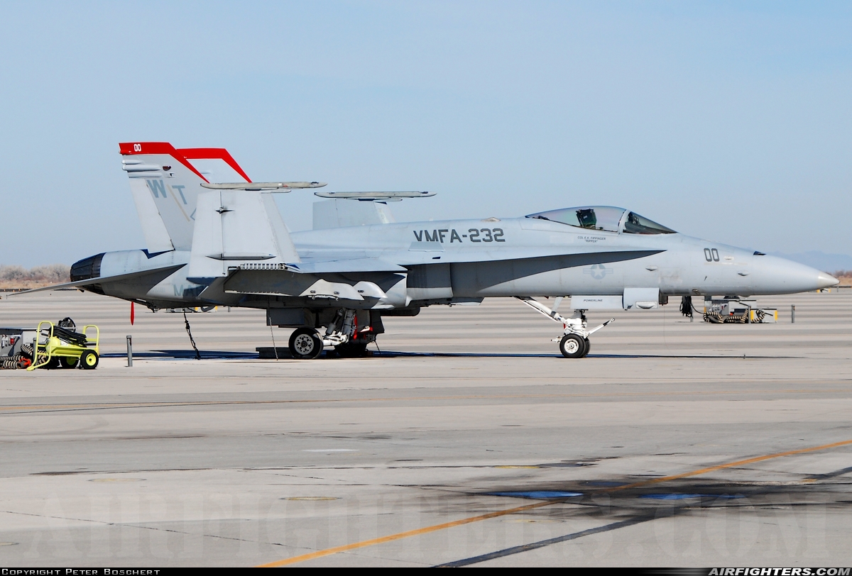 USA - Marines McDonnell Douglas F/A-18C Hornet 165181 at Fallon - Fallon NAS (NFL / KNFL), USA