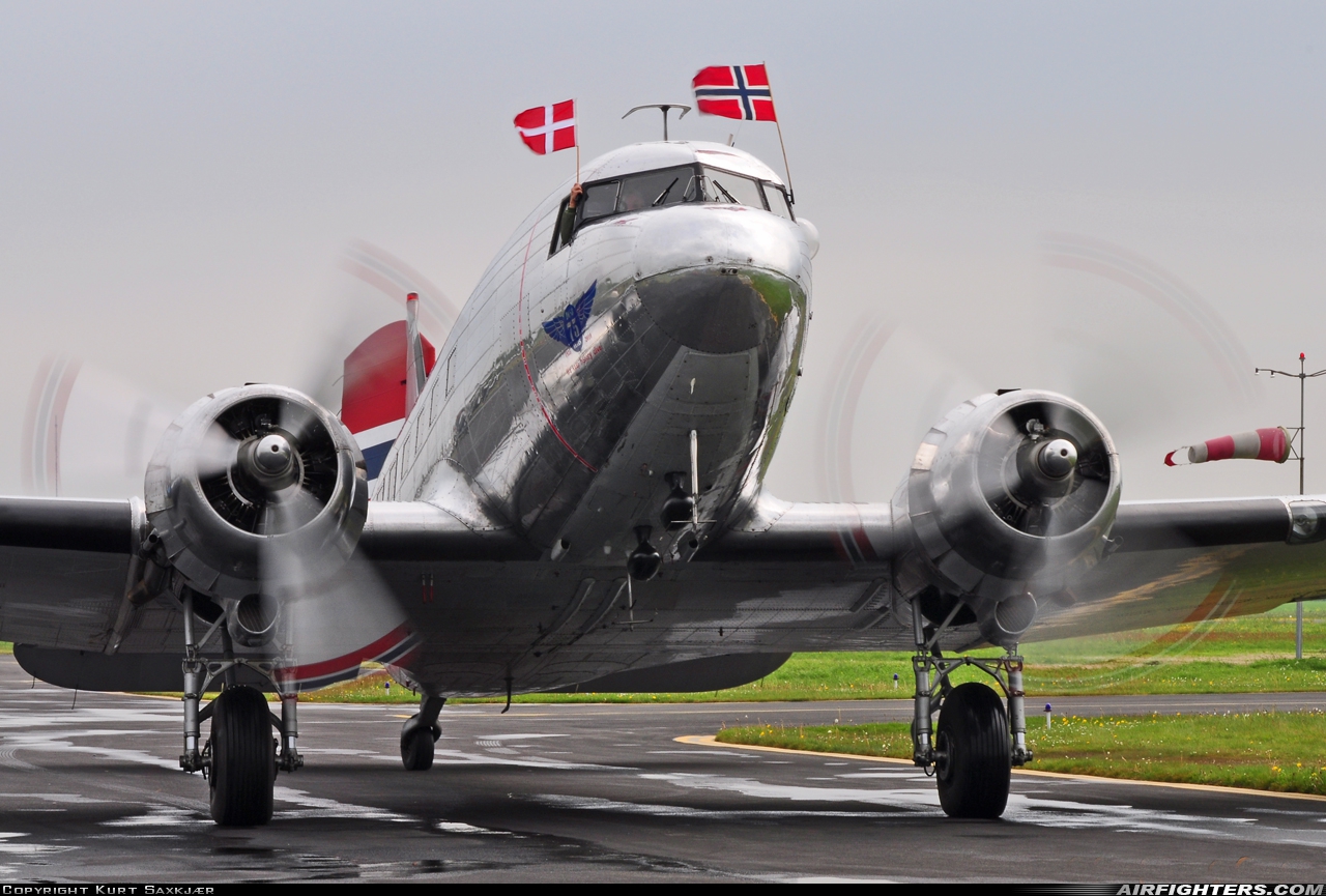 Private Douglas C-53D Skytrooper LN-WND at Sindal (EKSN), Denmark