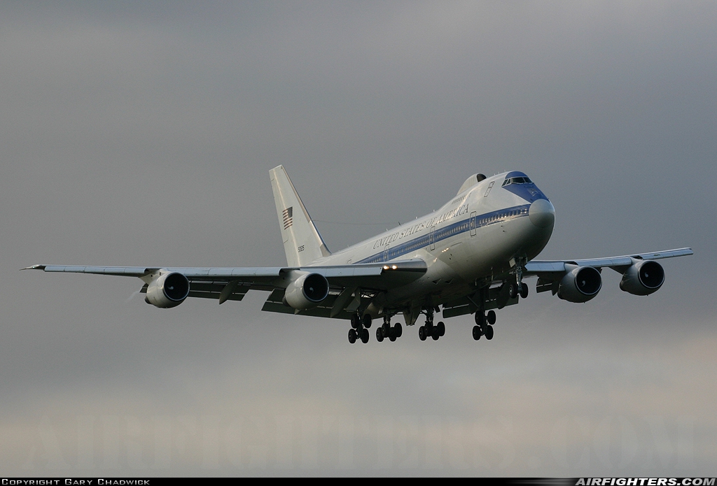 USA - Air Force Boeing E-4B (747-200B) 75-0125 at Mildenhall (MHZ / GXH / EGUN), UK