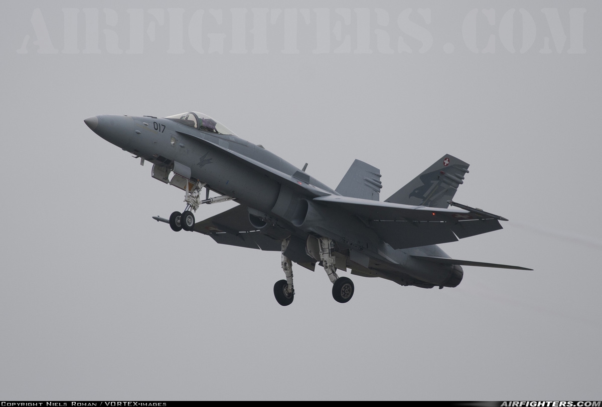 Switzerland - Air Force McDonnell Douglas F/A-18C Hornet J-5017 at Cambrai - Epinoy (LFQI), France