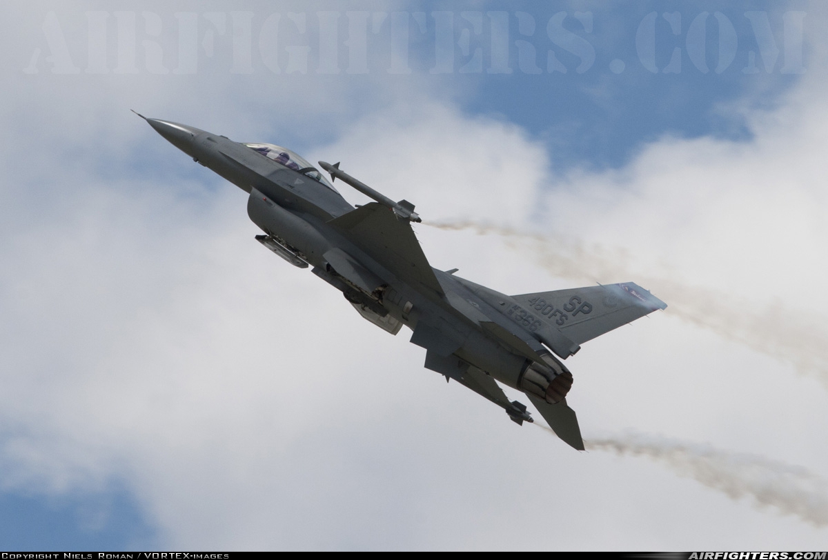 USA - Air Force General Dynamics F-16C Fighting Falcon 91-0366 at Paris - Le Bourget (LBG / LFPB), France