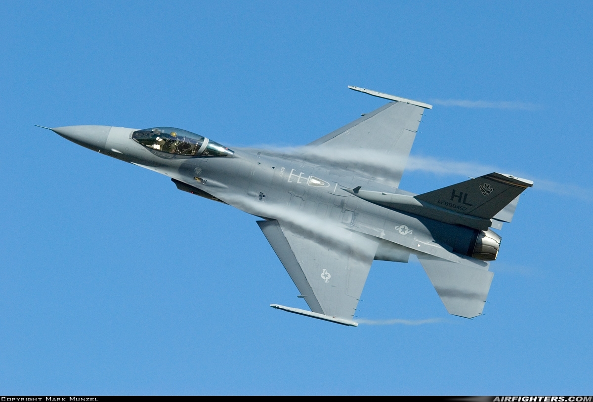 USA - Air Force General Dynamics F-16C Fighting Falcon 88-0457 at Abbotsford (YXX / CYXX), Canada