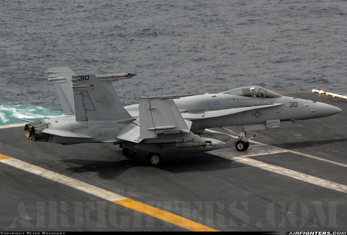 USA - Navy McDonnell Douglas F/A-18C Hornet 164675 at Off-Airport - Arabian Sea, International Airspace