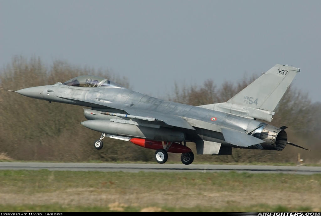 Italy - Air Force General Dynamics F-16A/ADF Fighting Falcon MM7254 at Florennes (EBFS), Belgium