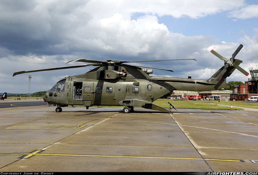 UK - Air Force AgustaWestland Merlin HC3 (Mk411) ZJ124 at Linton on Ouse (EGXU), UK