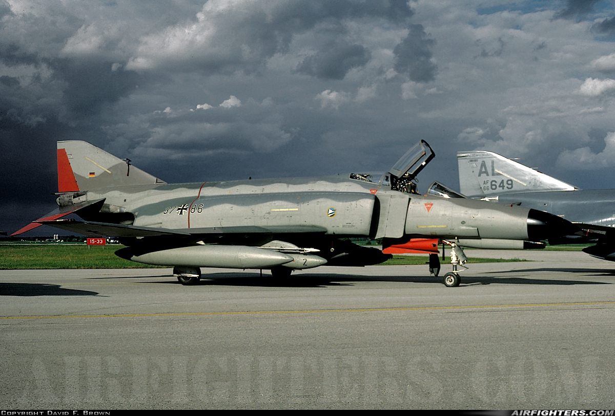 Germany - Air Force McDonnell Douglas F-4F Phantom II 37+86 at London (YXU / CYXU), Canada