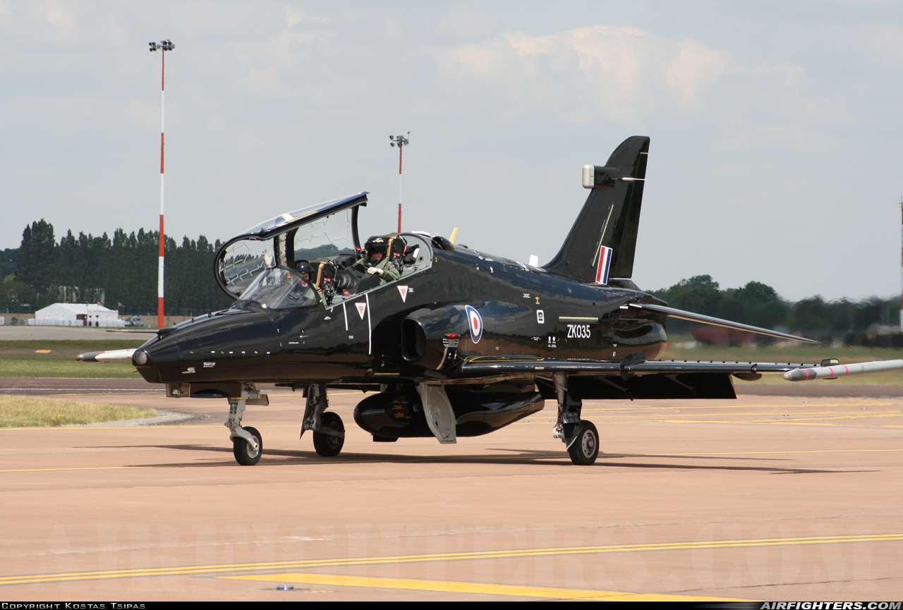 UK - Air Force BAE Systems Hawk T.2 ZK035 at Fairford (FFD / EGVA), UK