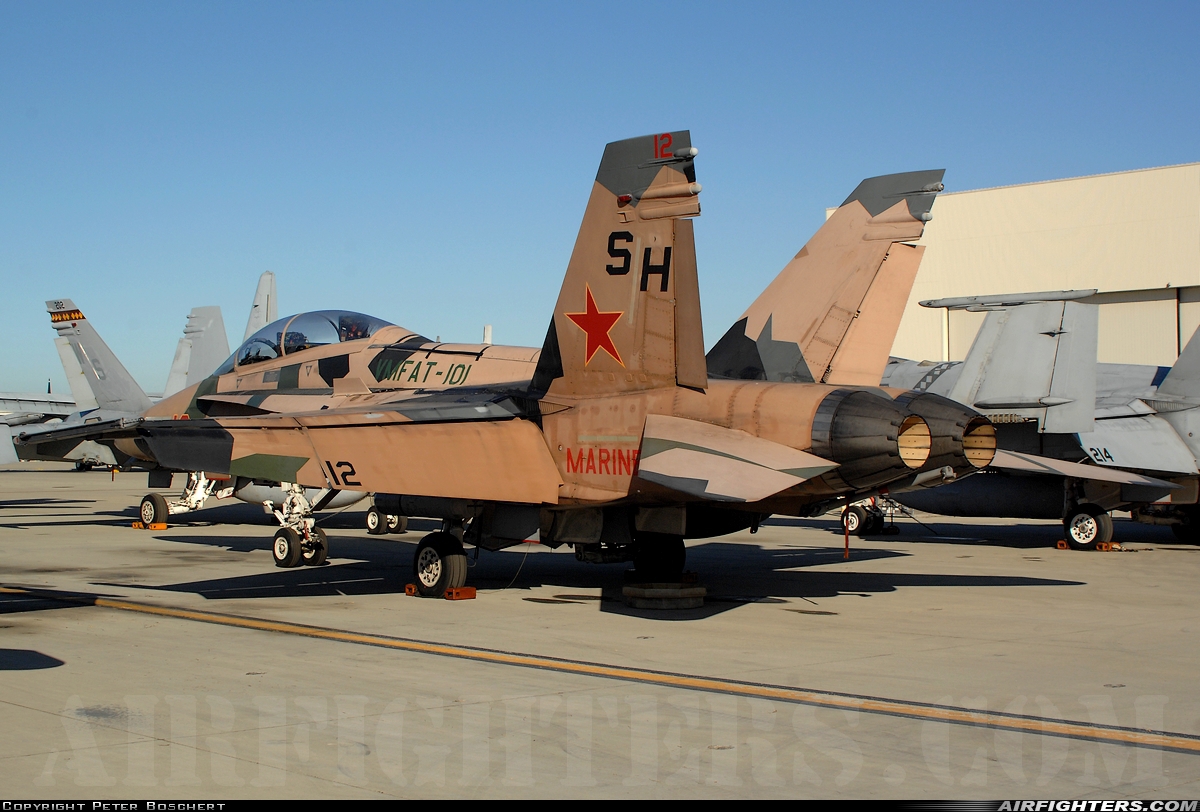 USA - Marines McDonnell Douglas F/A-18B Hornet 163104 at San Diego - Miramar MCAS (NAS) / Mitscher Field (NKX / KNKX), USA