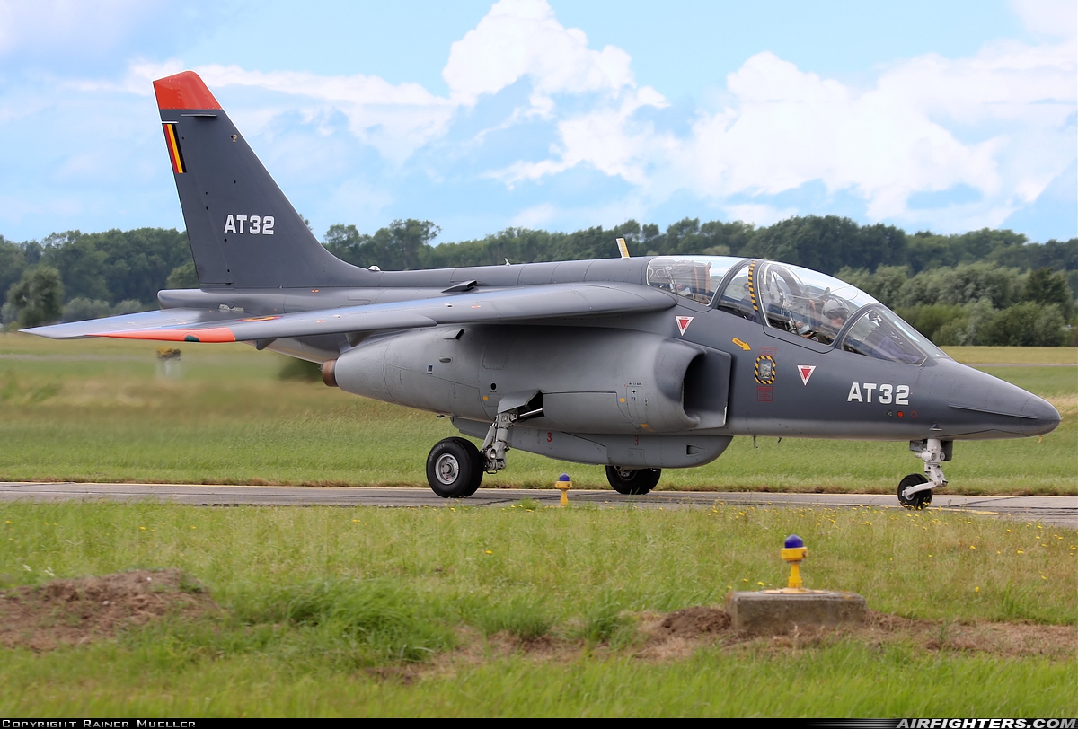 Belgium - Air Force Dassault/Dornier Alpha Jet 1B+ AT32 at Koksijde (EBFN), Belgium
