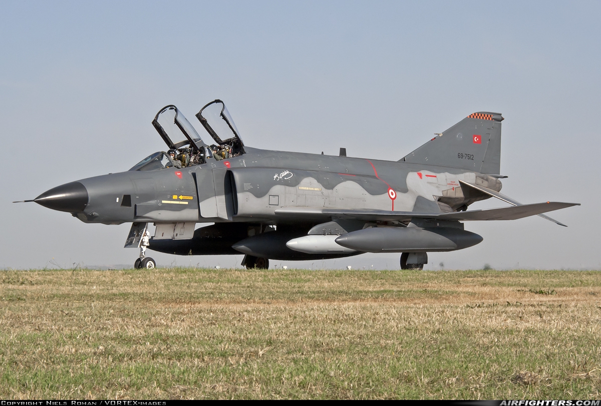 Türkiye - Air Force McDonnell Douglas RF-4E Phantom II 69-7512 at Izmir - Cigli (IGL / LTBL), Türkiye